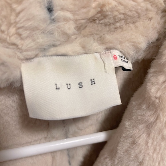 Fall Fur Jacket - Picture 3 of 6